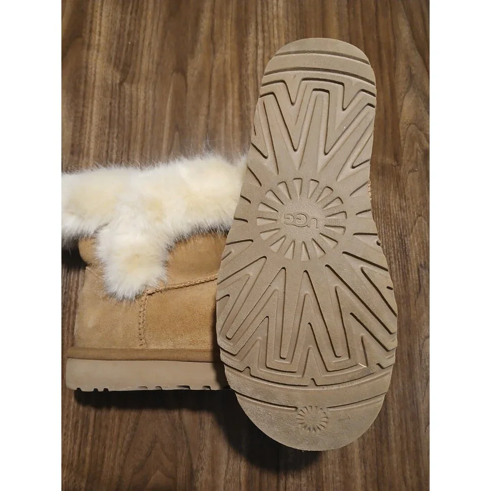 UGG Cathie Women's Fluff Fur Chestnut Boots Tan Size 7 MSRP $170